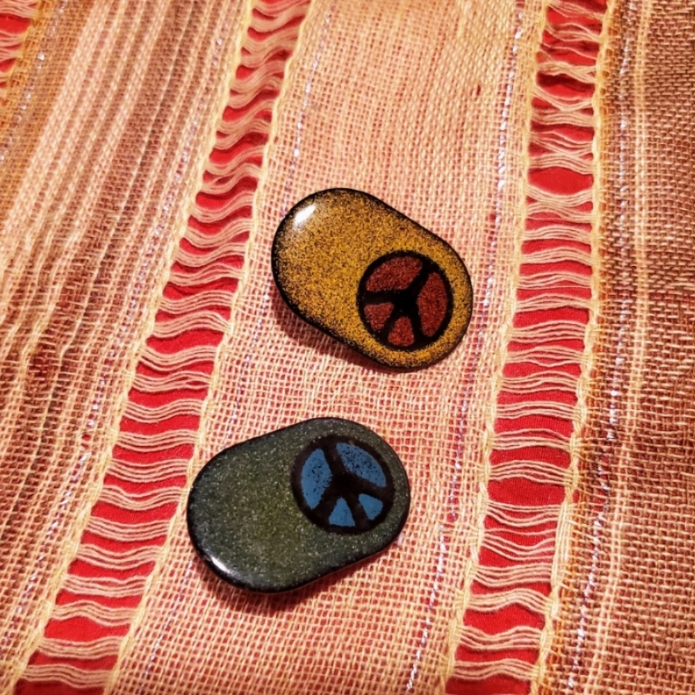 Vintage Groovy Peace Sign Clips